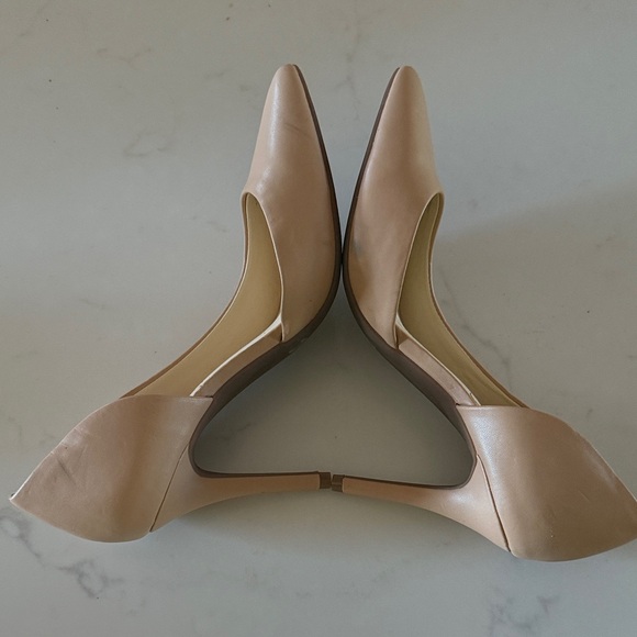 Jessica Simpson Nude Heels - Picture 4 of 8